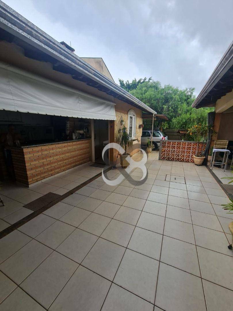 Casa à venda com 4 quartos, 340m² - Foto 5