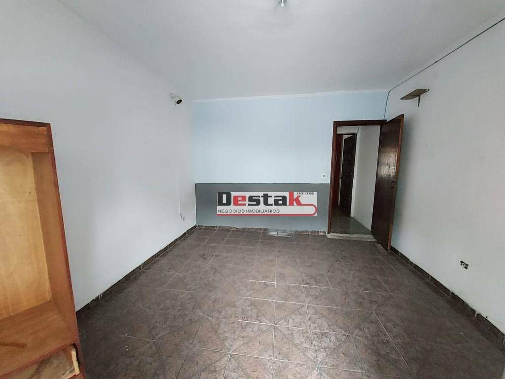 Sobrado à venda com 2 quartos, 200m² - Foto 20