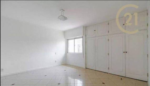 Apartamento à venda com 4 quartos, 240m² - Foto 17