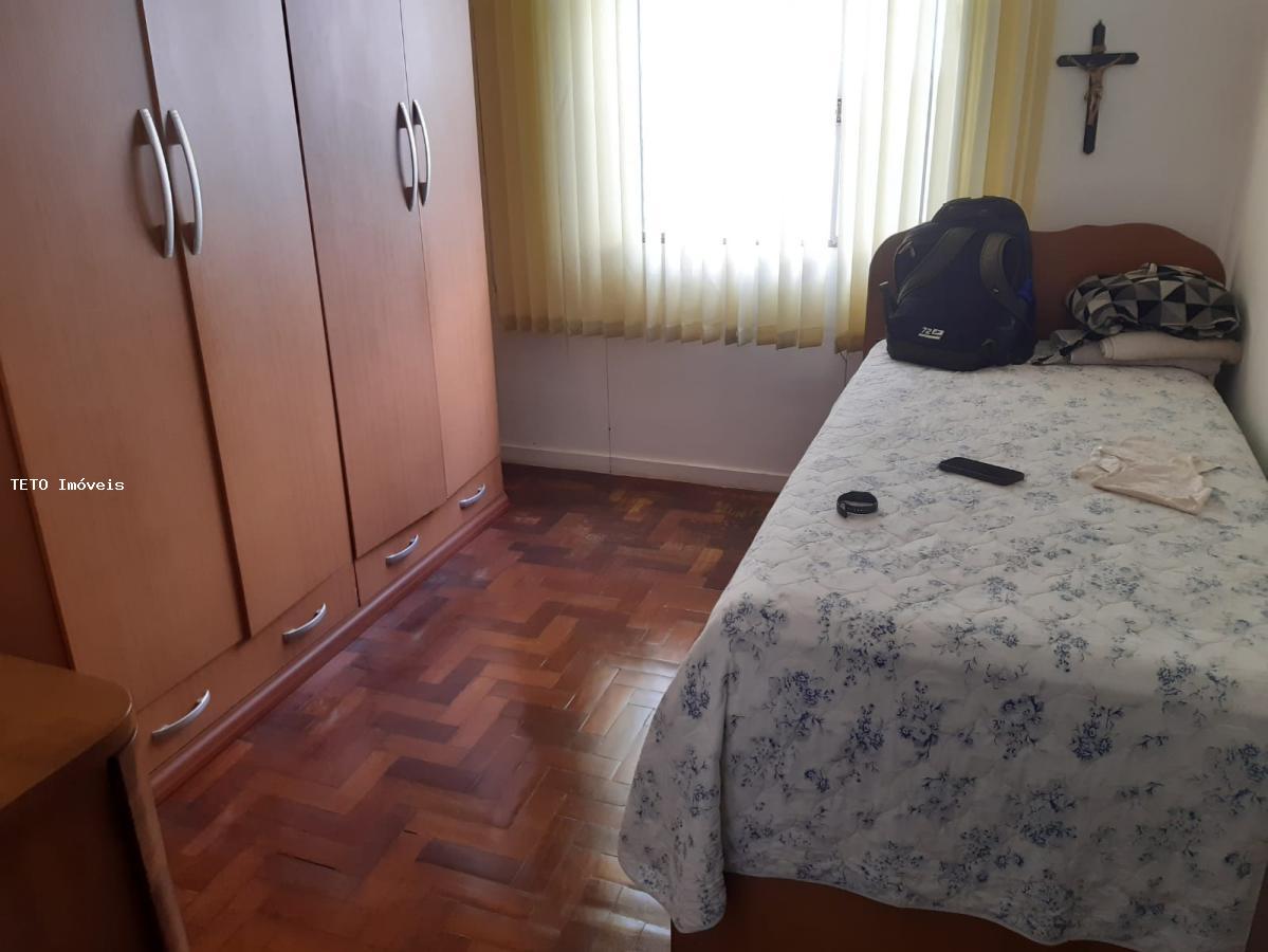 Casa à venda com 3 quartos, 280m² - Foto 15