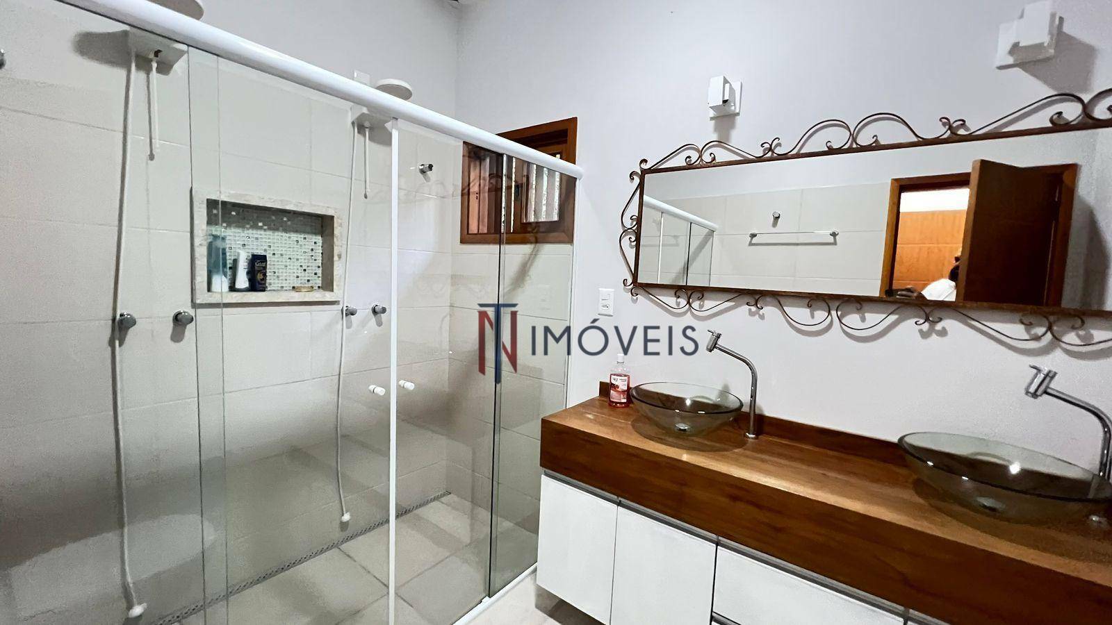 Casa à venda e aluguel com 3 quartos, 213m² - Foto 47