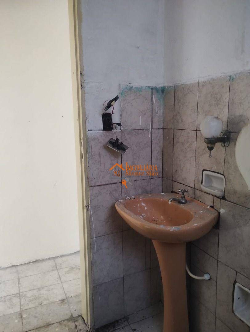 Sobrado à venda com 6 quartos, 300m² - Foto 21