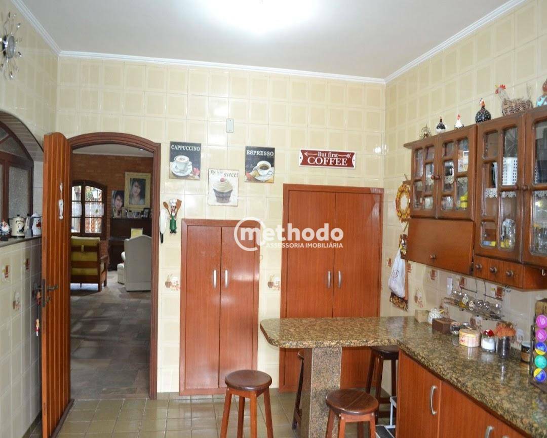 Casa à venda com 4 quartos, 480m² - Foto 14