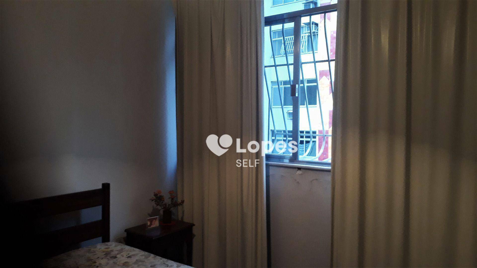 Apartamento à venda com 2 quartos, 68m² - Foto 3