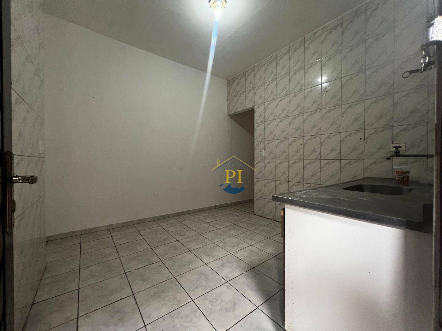 Casa à venda e aluguel com 3 quartos, 80m² - Foto 17