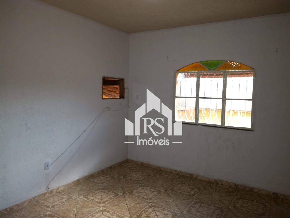 Casa à venda com 2 quartos, 90m² - Foto 13