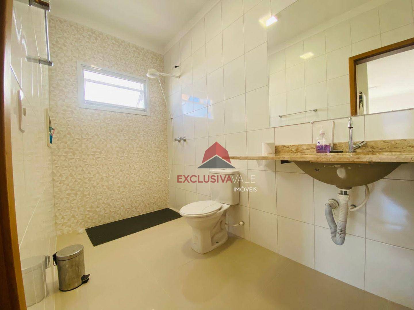 Casa de Condomínio à venda com 4 quartos, 330m² - Foto 13