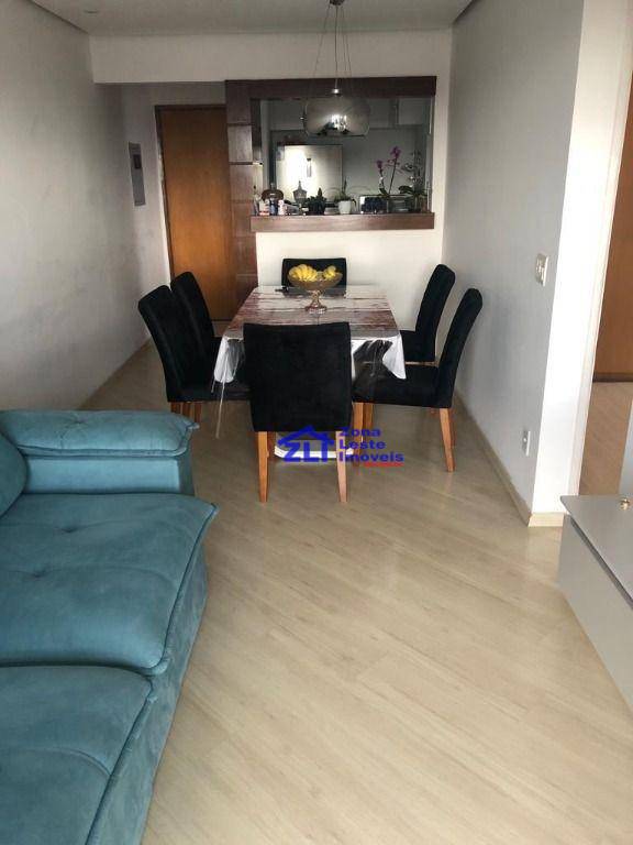 Apartamento à venda com 2 quartos, 67m² - Foto 2