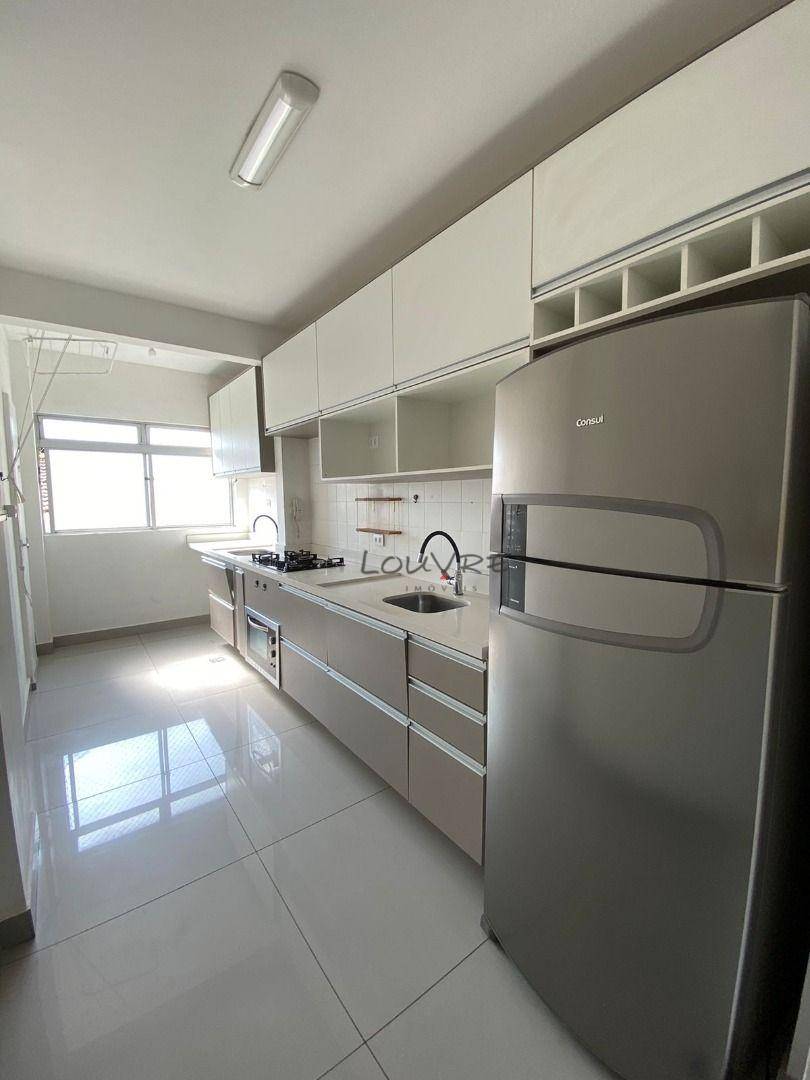 Apartamento à venda com 2 quartos, 70m² - Foto 11