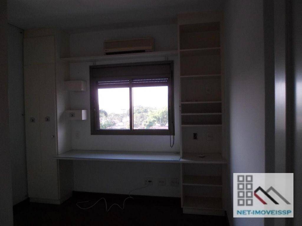 Apartamento à venda com 4 quartos, 224m² - Foto 12