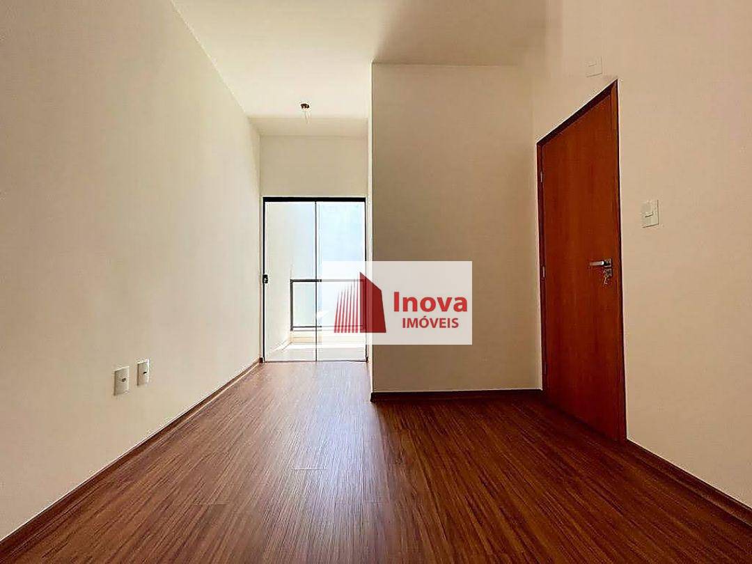 Casa à venda com 3 quartos, 127m² - Foto 14