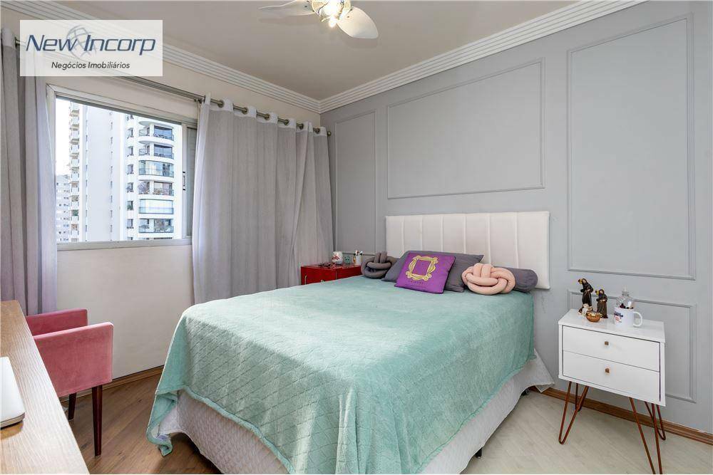 Apartamento à venda com 3 quartos, 208m² - Foto 19