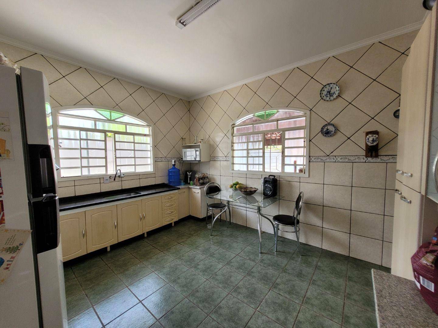 Chácara à venda com 2 quartos, 243m² - Foto 37