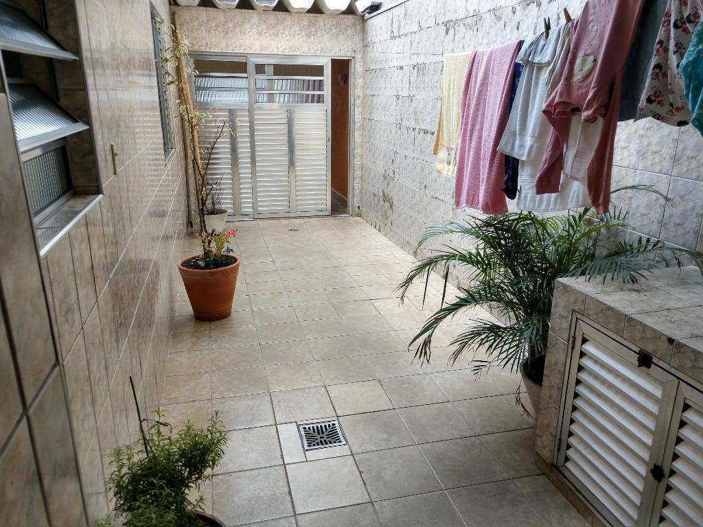 Sobrado à venda com 4 quartos, 200m² - Foto 24