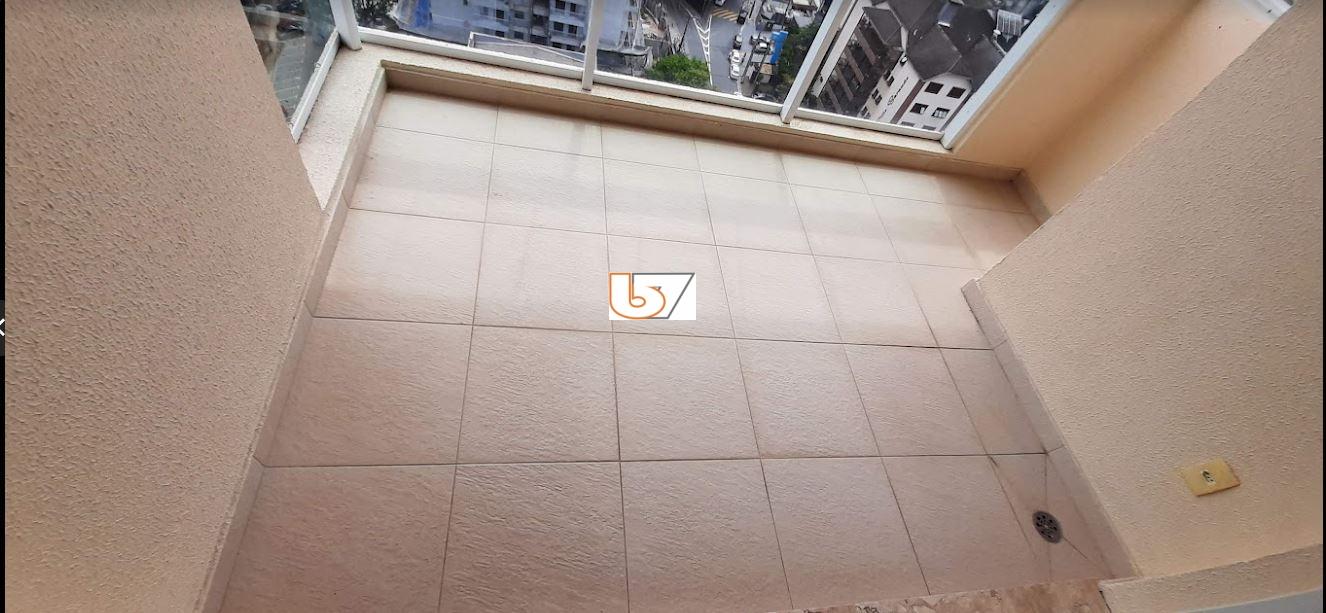 Apartamento para alugar com 2 quartos, 70m² - Foto 3