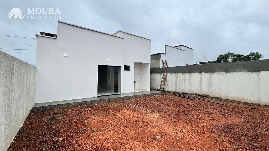 Casa à venda com 2 quartos, 101m² - Foto 12