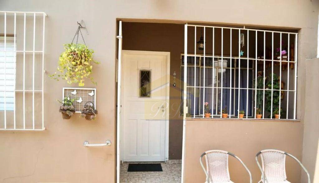 Casa à venda com 4 quartos, 100m² - Foto 25