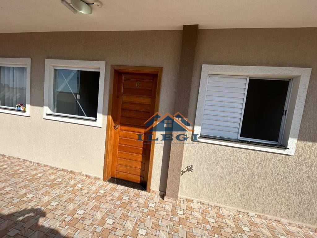 Apartamento à venda com 2 quartos, 67m² - Foto 2