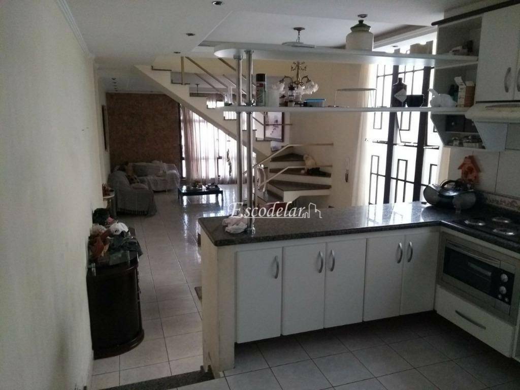 Sobrado à venda com 4 quartos, 200m² - Foto 8