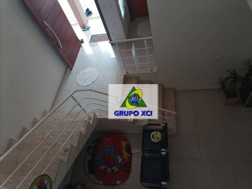 Casa à venda e aluguel com 4 quartos, 260m² - Foto 19