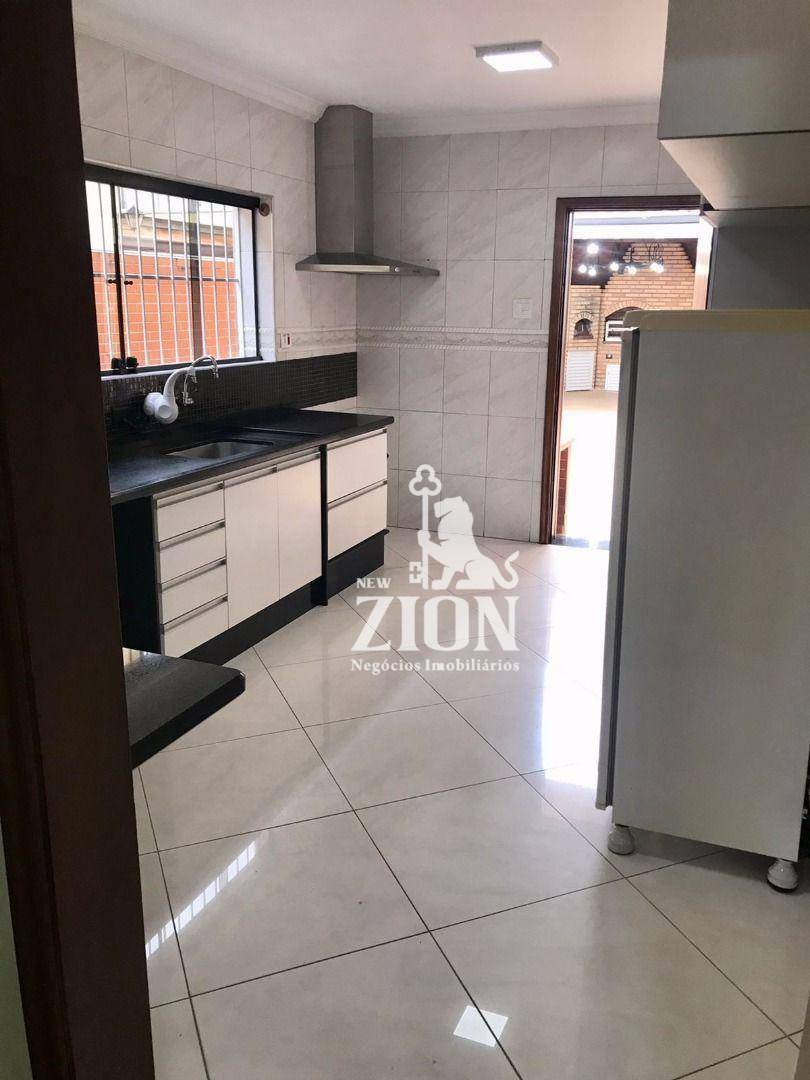 Sobrado à venda com 3 quartos, 212m² - Foto 32