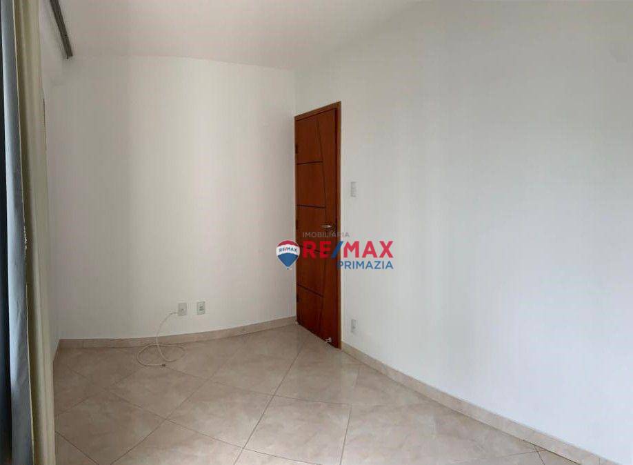 Apartamento à venda com 2 quartos, 50m² - Foto 4