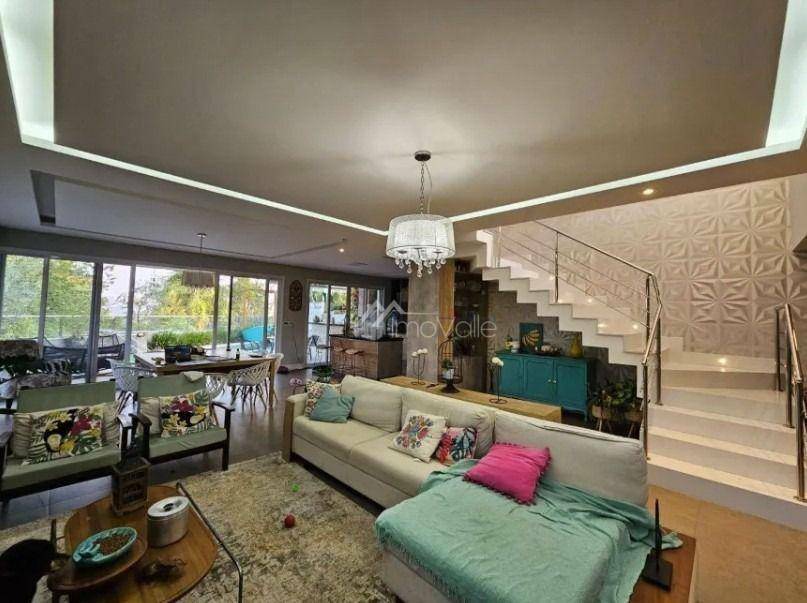 Casa de Condomínio para alugar com 4 quartos, 364m² - Foto 5