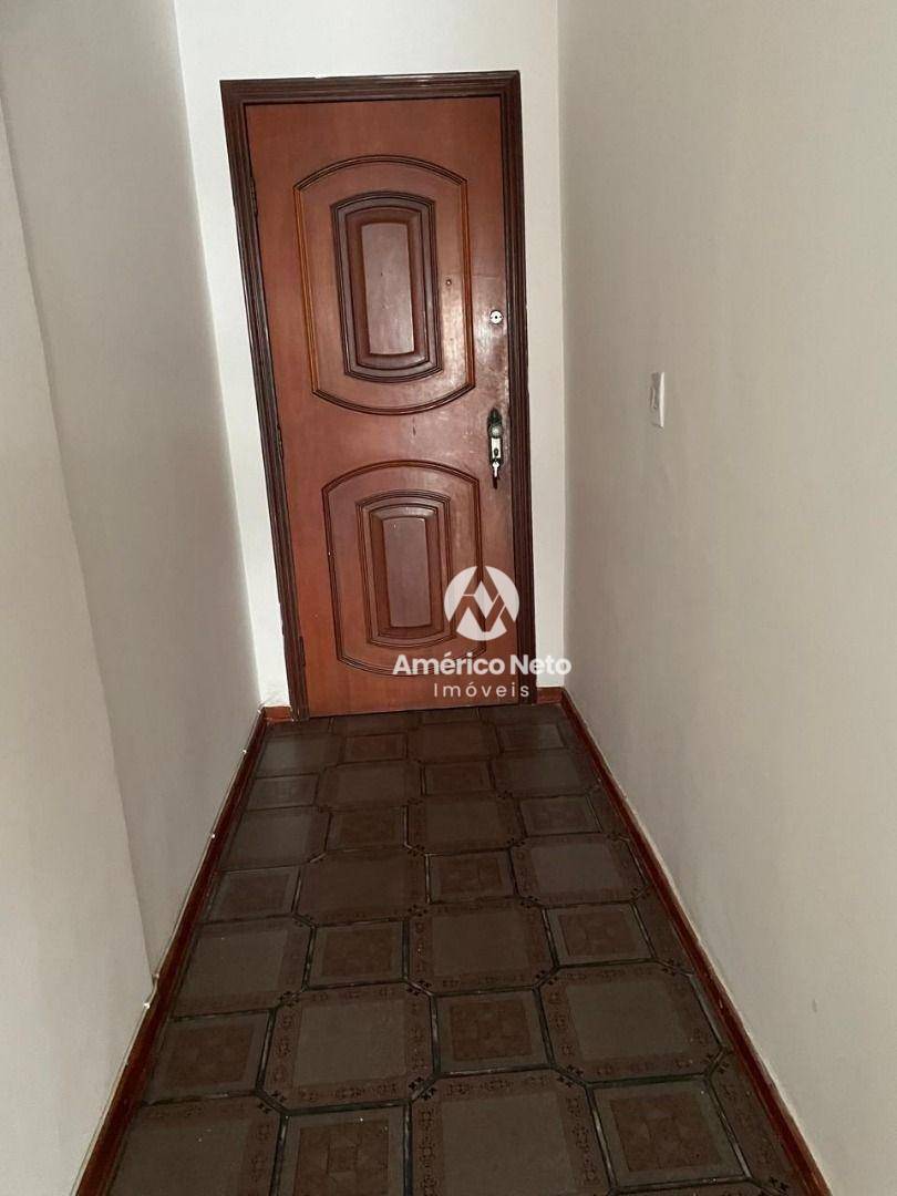 Apartamento à venda com 3 quartos, 100m² - Foto 4