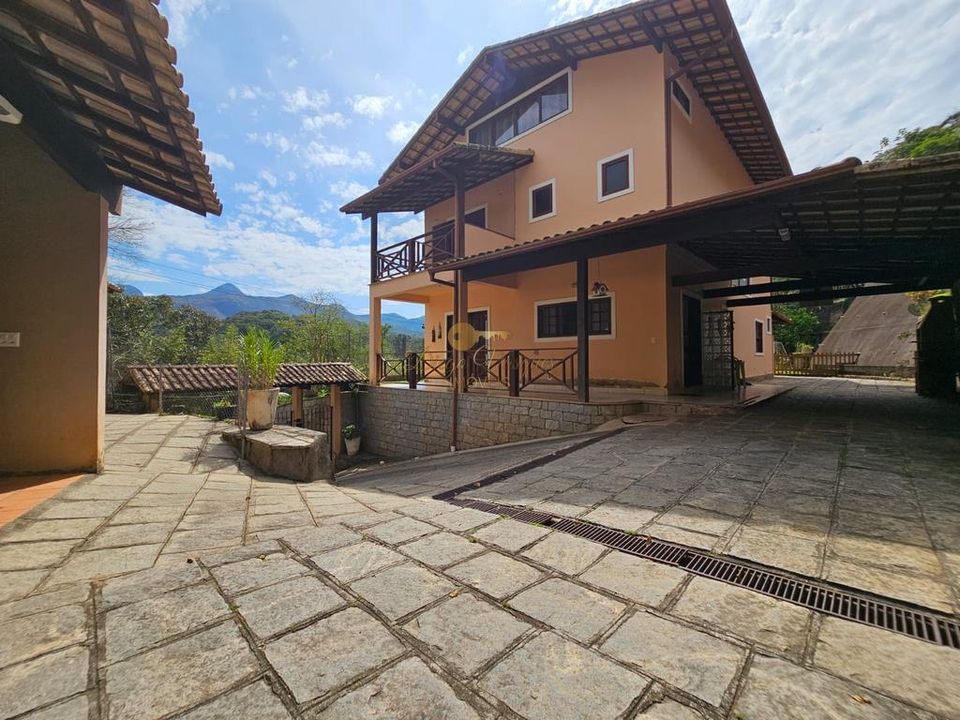 Casa de Condomínio à venda com 4 quartos, 1497m² - Foto 1