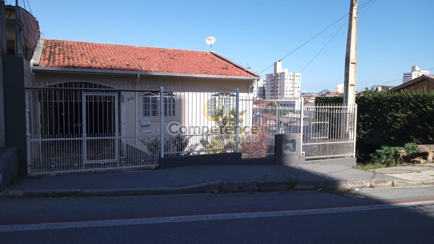 Casa à venda com 3 quartos, 189m² - Foto 1