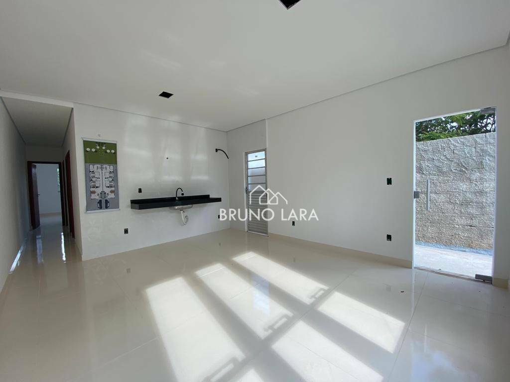 Casa à venda com 3 quartos, 75m² - Foto 6