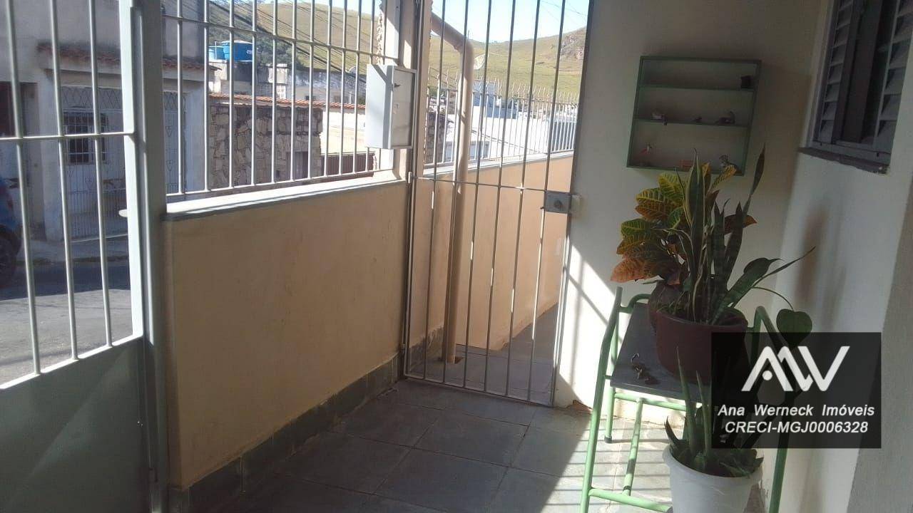 Casa à venda com 3 quartos, 400m² - Foto 3