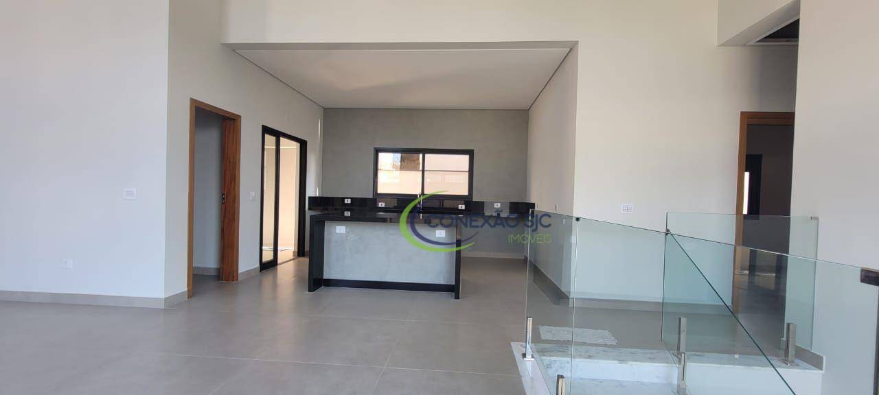 Sobrado à venda com 3 quartos, 280m² - Foto 1