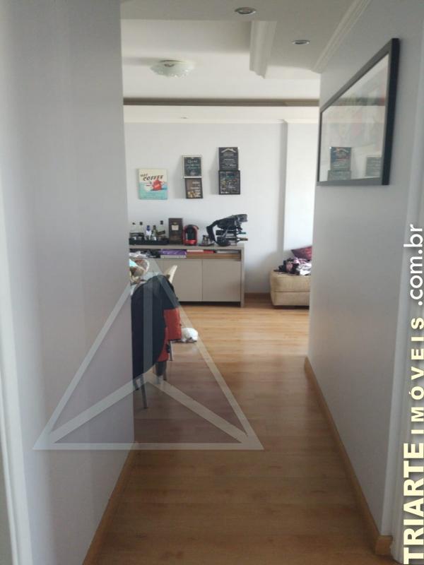 Apartamento à venda com 3 quartos, 75m² - Foto 4