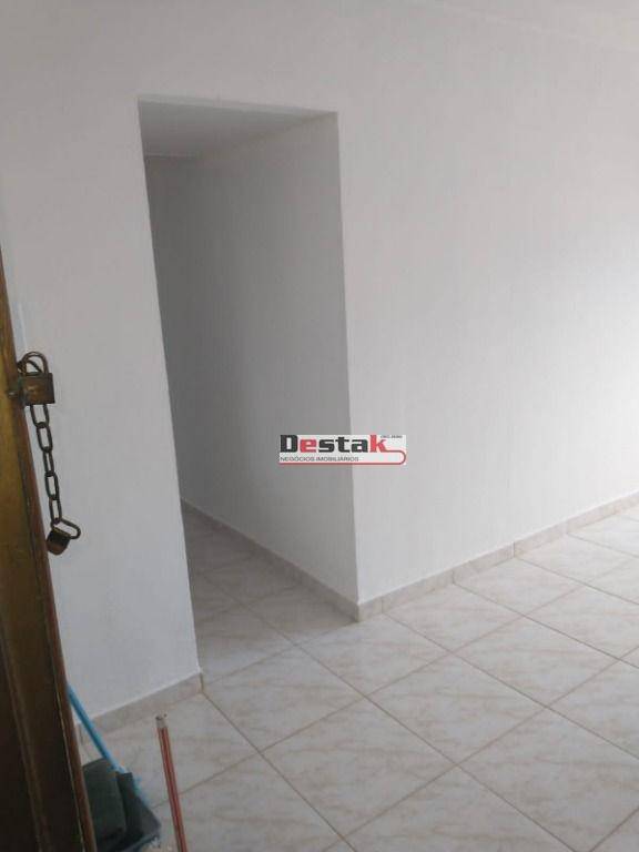 Apartamento à venda com 2 quartos, 58m² - Foto 4