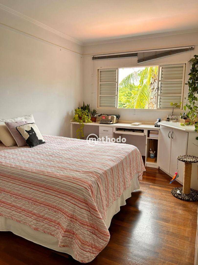 Casa à venda com 5 quartos, 263m² - Foto 25