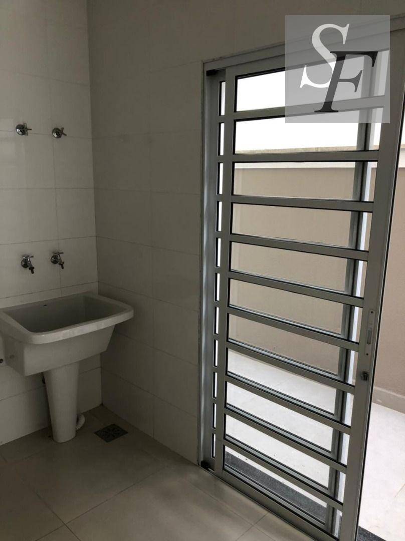 Sobrado à venda com 4 quartos, 30m² - Foto 13