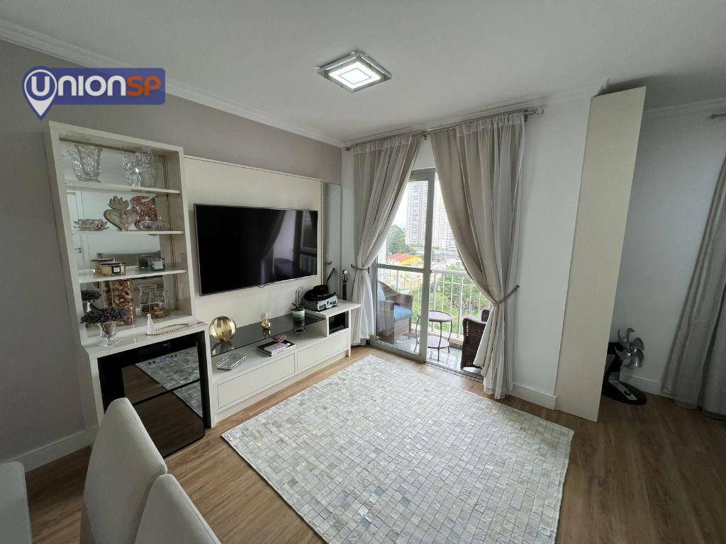 Apartamento à venda com 1 quarto, 70m² - Foto 1