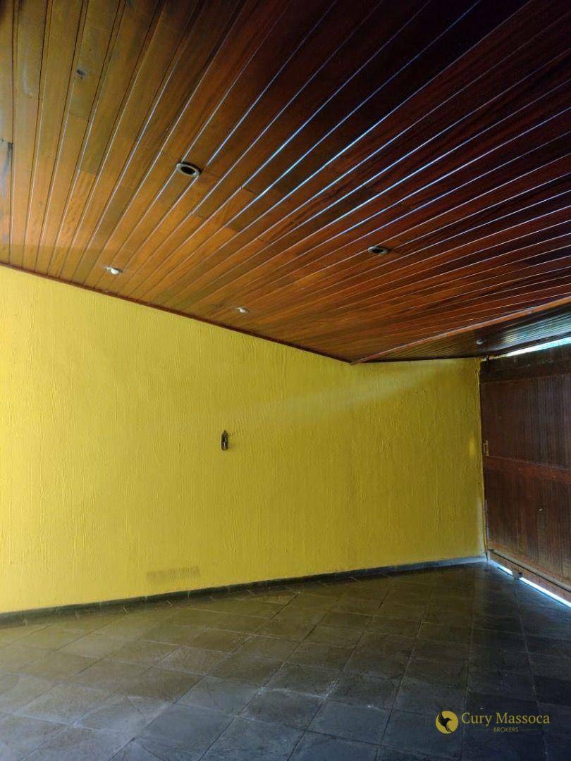 Casa à venda com 4 quartos, 300m² - Foto 4