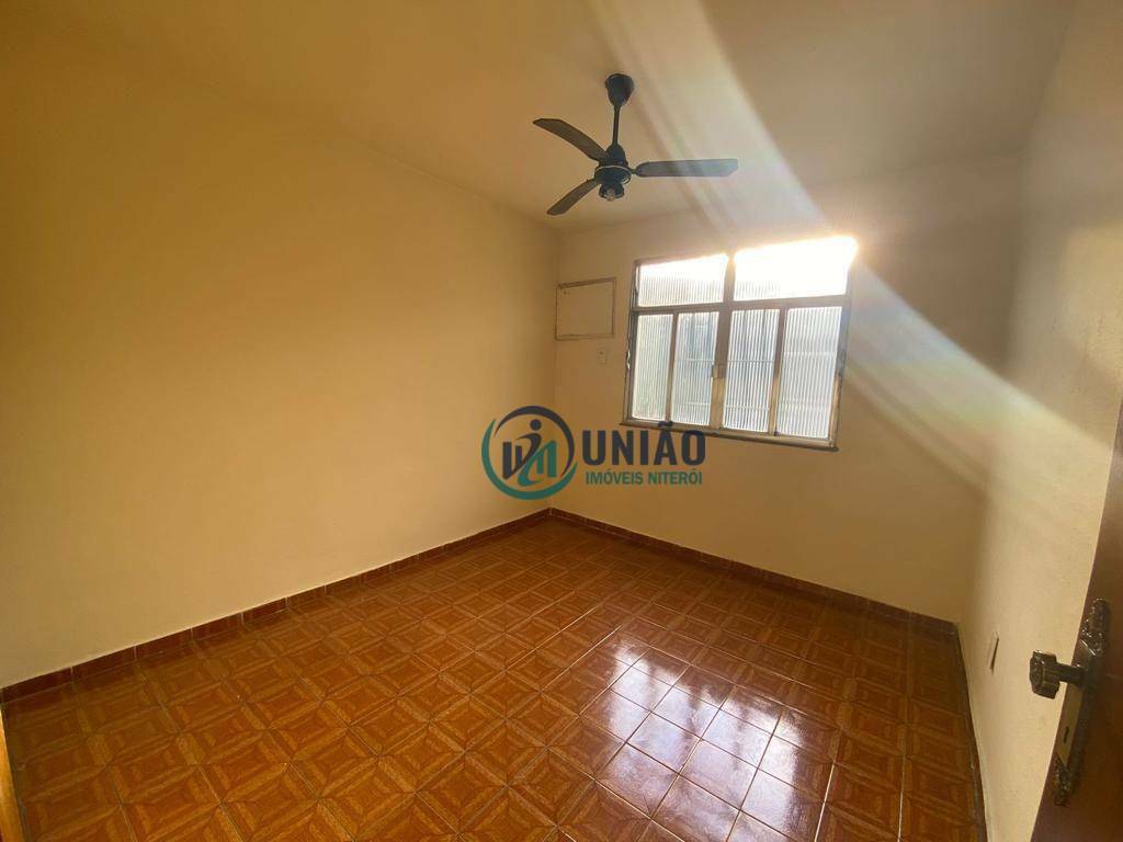 Apartamento à venda com 2 quartos, 60m² - Foto 4