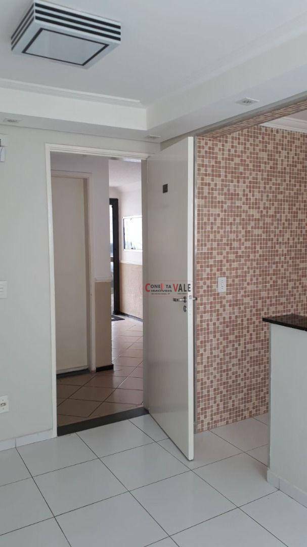 Apartamento à venda com 2 quartos, 45m² - Foto 2