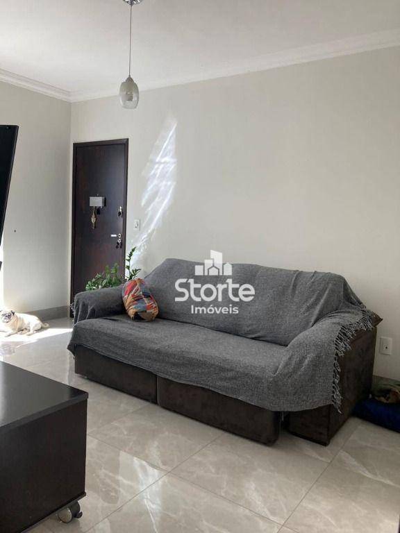 Apartamento à venda com 2 quartos, 52m² - Foto 3