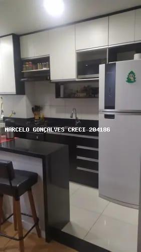 Apartamento à venda com 2 quartos, 48m² - Foto 2