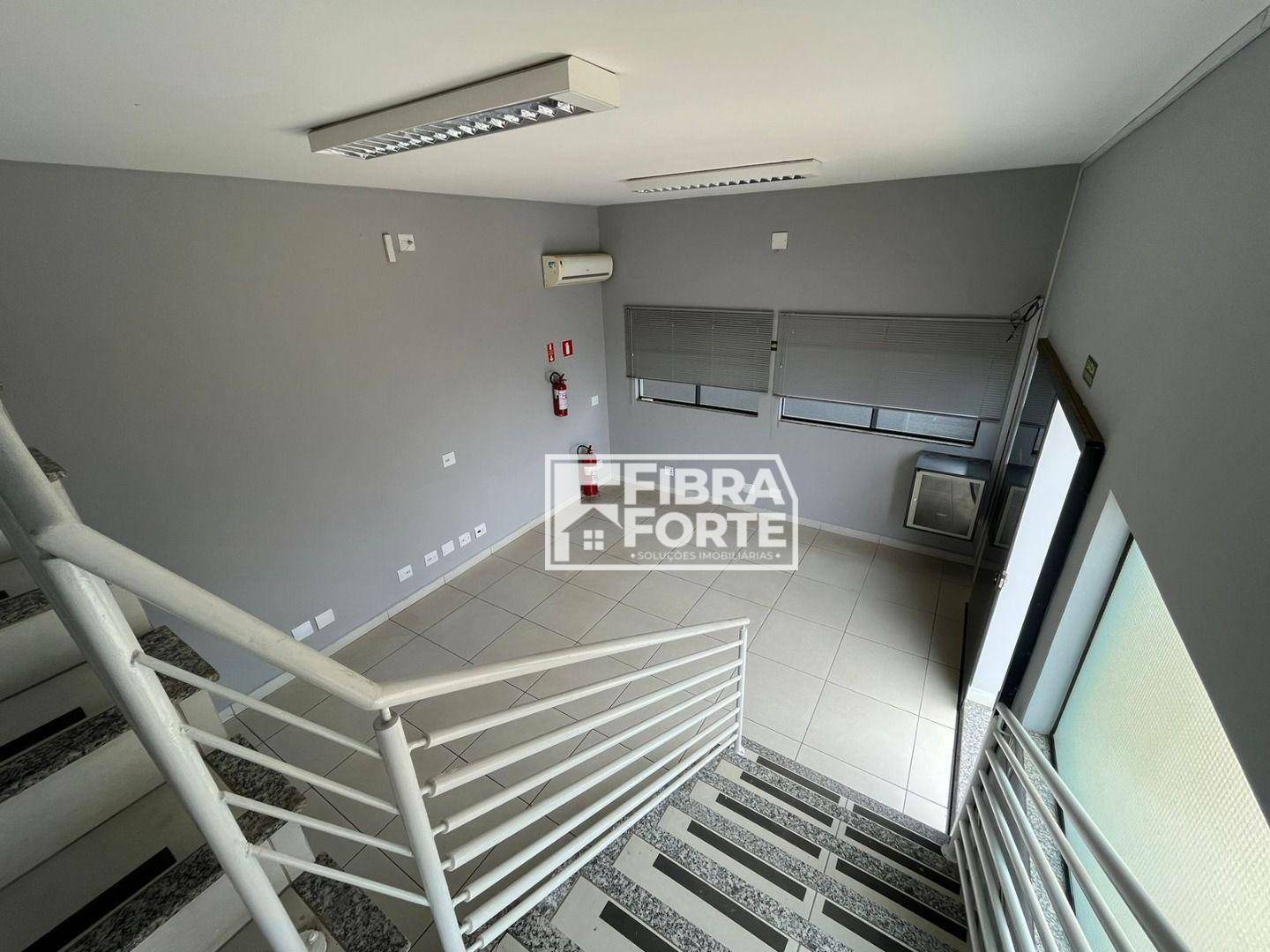 Depósito-Galpão-Armazém para alugar, 628m² - Foto 9