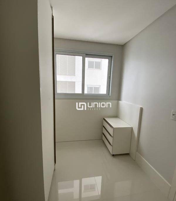 Apartamento à venda com 4 quartos, 237m² - Foto 13