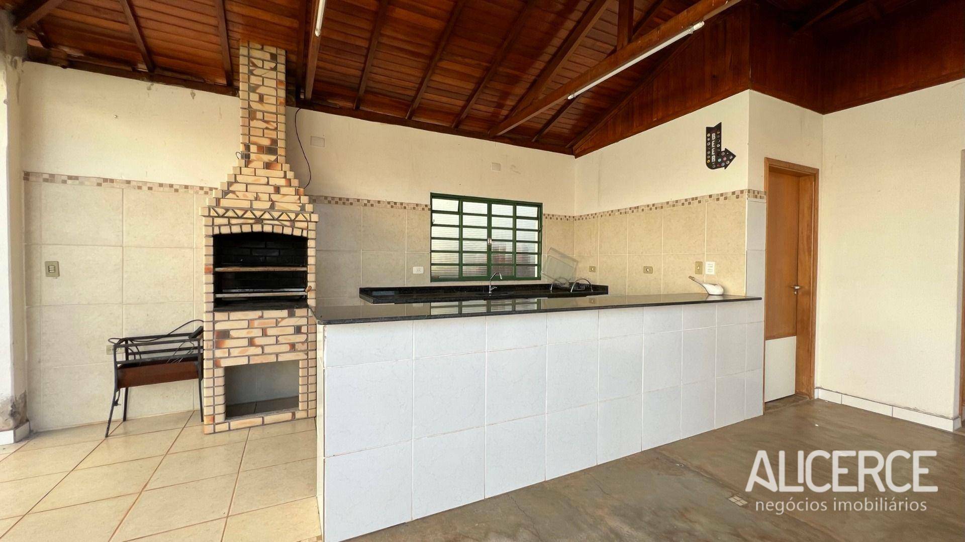 Casa à venda com 3 quartos, 264m² - Foto 18