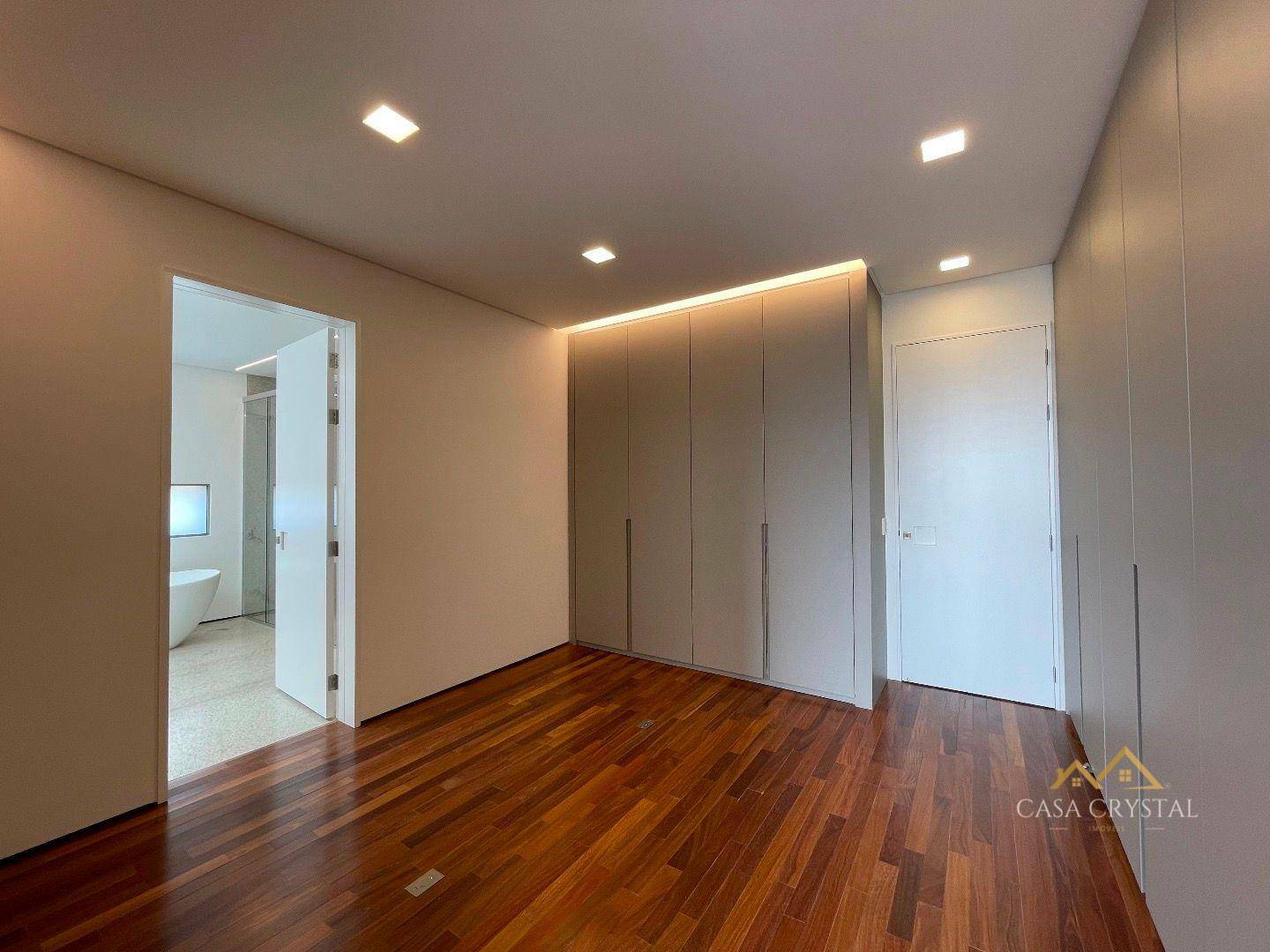 Casa de Condomínio à venda com 6 quartos, 1385m² - Foto 37