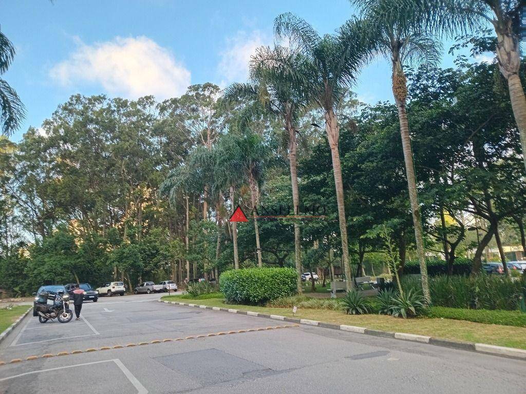 Apartamento para alugar com 3 quartos, 107m² - Foto 35