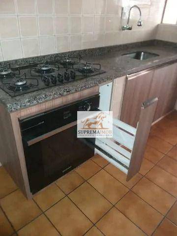 Apartamento à venda com 2 quartos, 80m² - Foto 4