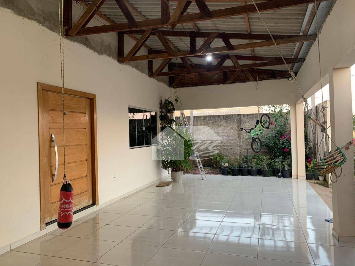 Casa à venda com 3 quartos, 200m² - Foto 3